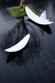玻璃鋼雕塑玻璃鋼水景雕塑玻璃鋼船吹笛人雕塑地產雕塑